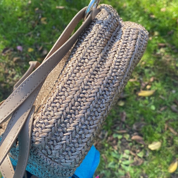 Vera BRADLEY STRAW MINI BACKPACK WITH FISH EMBROIDERED - Picture 7 of 13